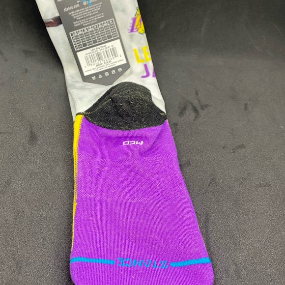 Lebron James Lakers Stance socks NWT - Picture 4 of 4